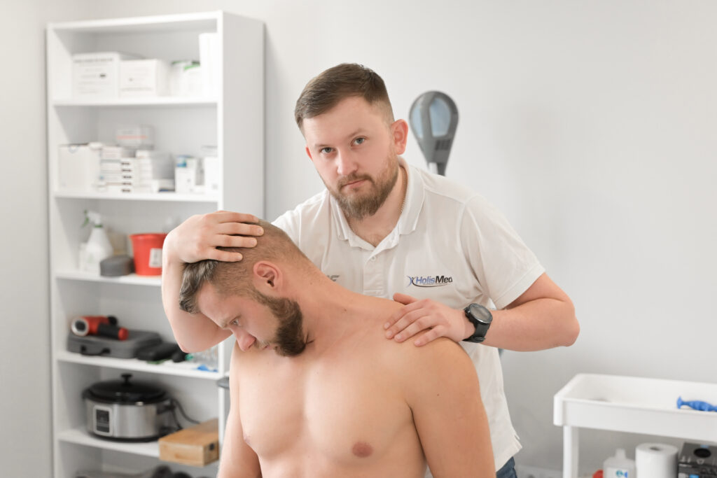 Jak wrócić do sprawności? Rehabilitacja domowa z HolisMed